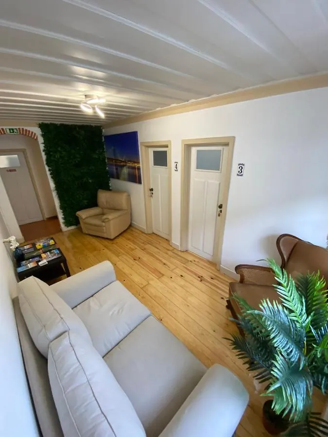 בית הארחה Duque Lisbon Guesthouse פורטוגל